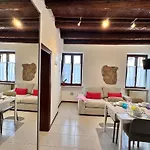 Atelier Del Teatro Apartment *